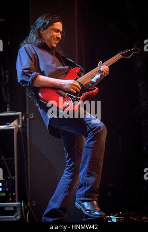 Toronto, Ontario, Canada. 9th Feb, 2017. American rock band 'Kansas' performes at Cruise To The Edge. Band members: PHIL EHART, RICH WILLIAMS, BILLY GREER, DAVID RAGSDALE, DAVID MANION, RONNIE PLATT, ZAK RIZVI Credit: Igor Vidyashev/ZUMA Wire/Alamy Live News Stock Photo