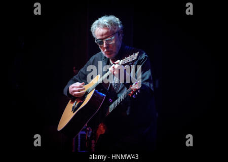 Toronto, Ontario, Canada. 9th Feb, 2017. American rock band 'Kansas' performes at Cruise To The Edge. Band members: PHIL EHART, RICH WILLIAMS, BILLY GREER, DAVID RAGSDALE, DAVID MANION, RONNIE PLATT, ZAK RIZVI Credit: Igor Vidyashev/ZUMA Wire/Alamy Live News Stock Photo