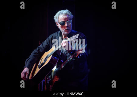 Toronto, Ontario, Canada. 9th Feb, 2017. American rock band 'Kansas' performes at Cruise To The Edge. Band members: PHIL EHART, RICH WILLIAMS, BILLY GREER, DAVID RAGSDALE, DAVID MANION, RONNIE PLATT, ZAK RIZVI Credit: Igor Vidyashev/ZUMA Wire/Alamy Live News Stock Photo