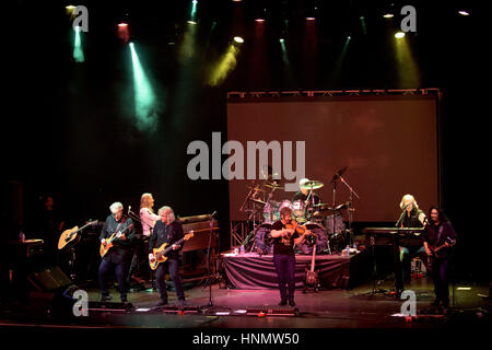 Toronto, Ontario, Canada. 9th Feb, 2017. American rock band 'Kansas' performes at Cruise To The Edge. Band members: PHIL EHART, RICH WILLIAMS, BILLY GREER, DAVID RAGSDALE, DAVID MANION, RONNIE PLATT, ZAK RIZVI Credit: Igor Vidyashev/ZUMA Wire/Alamy Live News Stock Photo