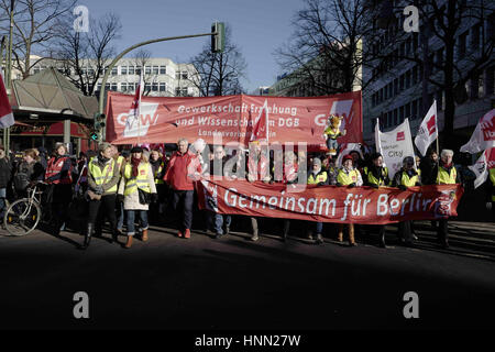 Berlin, Berlin, Germany. 15th Feb, 2017. Around 6000 employees in the public service rally Berlin for more wages. They gathered at Wittenbergplatz and rally to the city hall in Berlin-Schoeneberg. Participants from public administrations, schools and day care centers demand up to six percent more wages. So far the collective agreement has rejected this as too high. The next round of negotiations is scheduled for Thursday. Credit: Jan Scheunert/ZUMA Wire/Alamy Live News Stock Photo