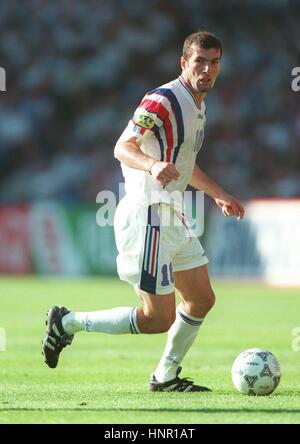 ZINEDINE ZIDANE FRANCE & BORDEAUX 24 June 1996 Stock Photo