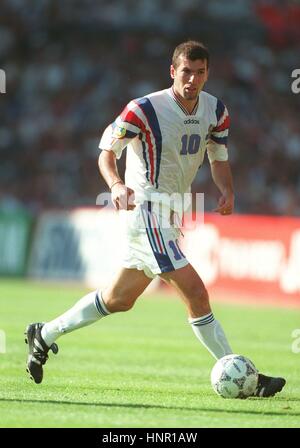 ZINEDINE ZIDANE FRANCE & BORDEAUX 24 June 1996 Stock Photo