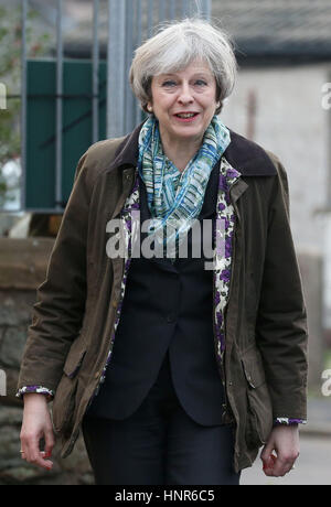 RETRANSMITTED CORRECTING LOCATION FROM MERSEYSIDE TO CUMBRIA Prime Minister Theresa May during a visit to Captain Shaw's Primary School in Bootle, Cumbria, with Conservative Party candidate for the Copeland by-election, Trudy Harrison. Stock Photo