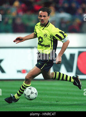 JURGEN KOHLER BORUSSIA DORTMUND FC 23 October 1996 Stock Photo