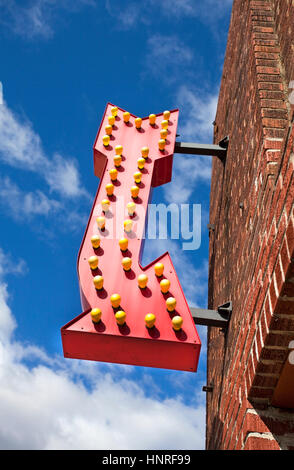 Red curved arrow Stock Photo - Alamy