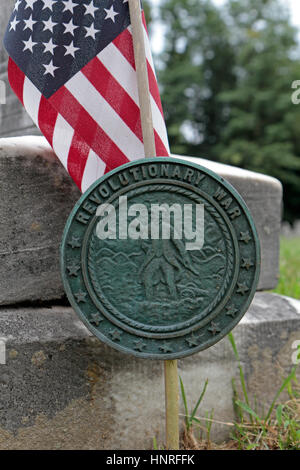 Revolutionary War cast iron grave marker in the in Kinderhook Cemetery, Kinderhook, New York, United States. Stock Photo