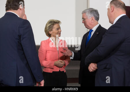 Brussels, Belgium. 15th Feb, 2017. German Minister of Defense Ursula Gertrud von der Leyen (Center Left) is talking with the United Kingdom Secretary of State for Defense Sir Michael Fallon (Center Right) during a NATO Defence Ministers meeting in the NATO headquarter. - NO WIRE SERVICE - Photo: Thierry Monasse/dpa-POOL/dpa Stock Photo