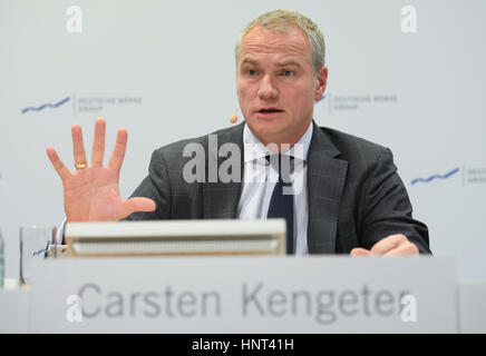 Frankfurt am Main, Germany, 16 February 2017. The CEO of the German equity trading firm Deutsche Börse AG Carsten Kengeter at a press conference at which the firm's annual figures were made public in Frankfurt am Main, Germany, 16 February 2017. Kengeter has been accused of insider trading and is currently under investigation. Photo: Arne Dedert/dpa/Alamy Live News Stock Photo