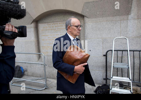 Former News of the World managing editor Stuart Kuttner arrives at the Old Bailey. 11.06.14. Stock Photo