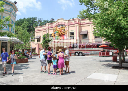 people at Dollywood in Pigeon Forge, TN Stock Photo