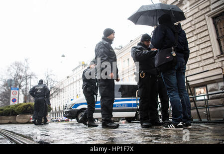 Munich, Germany. 17th Feb, 2017. Police officers outside the Bayerischer Hof hotel hosting the Munich Security Conference in Munich, Germany, 17 February 2017. Photo: Matthias Balk/dpa/Alamy Live News Stock Photo