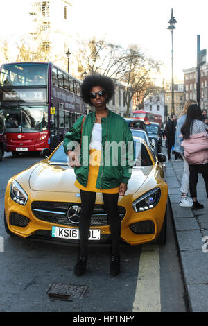 London, UK. 17th February, 2017. Alisha Shanka during London Fashion Week Autumn/Winter 2017 in London. Photo date: Friday, February 17, 2017. Credit: Roger Garfield/Alamy Live News Stock Photo