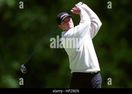 PETER BAKER ENGLAND VOLVO PGA WENTWORTH 29 May 2000 Stock Photo