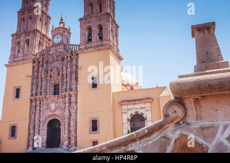 Parroquia de Nuestra Senora de Dolores, Plaza Principal, Dolores Hidalgo, Guanajuato State, Mexico Stock Photo