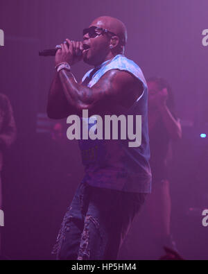 Miami Beach, FL, USA. 17th Feb, 2017. Flo Rida poses backstage at Liv Nightclub Y100 concert held at the Fontainebleau on February 17, 2017 in Miami Beach, Florida. Credit: Mpi04/Media Punch/Alamy Live News Stock Photo