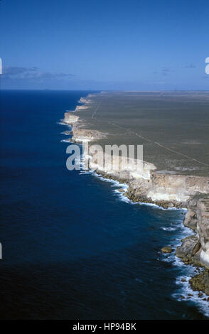 The Great Australian Bight - Bunda Cliffs - Nullarbor Plains, South 