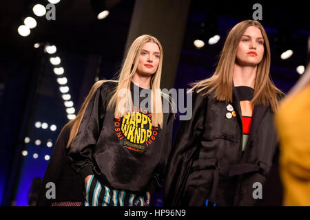 Model Lily Donaldson on the catwalk at at the Topshop Unique Autumn/Winter 2017 London Fashion Week show at Tate Modern, London. PRESS ASSOCIATION Photo. Picture date: Sunday February 19th, 2017. Photo credit should read: Matt Crossick/PA Wire. Stock Photo
