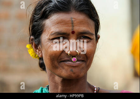 INDIA Odisha Orissa, Raygada, tribal village Bishnuguda, Dongria Kondh tribe, woman with nose ring / INDIEN Odisha Orissa, Raygada, Dorf Bishnuguda, Ureinwohner Dongria Kondh, Frau mit Nasenring Stock Photo