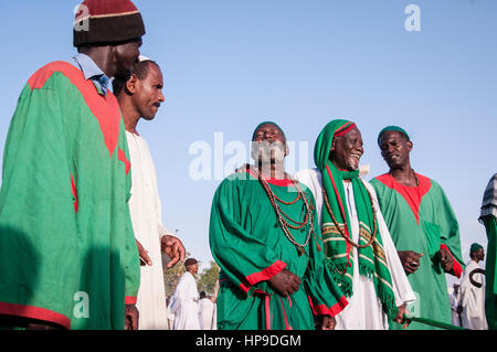 SUDAN, OMDURMAN: Every Friday the sufis of Omdurman, the other half of Northern Sudan's capital Khartoum, gather for their 'dhikr' - chanting and danc Stock Photo