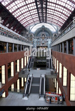 Interior fo the Early 20th century Antwerp Central Railway Station, Antwerpen, Belgium Stock Photo