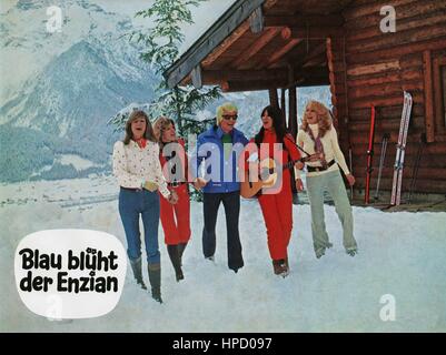 Blau blüht der Enzian, Deutschland 1973, Regie: Franz Antel, Darsteller: Heino (Sonnenbrille) Stock Photo