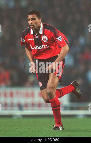 PIERRE VAN HOOIJDONK NOTTINGHAM FOREST FC 09 March 1997 Stock Photo