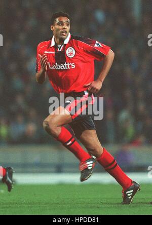 PIERRE VAN HOOIJDONK NOTTINGHAM FOREST FC 09 March 1997 Stock Photo