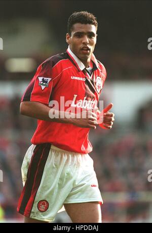 PIERRE VAN HOOIJDONK NOTTINGHAM FOREST FC 15 March 1997 Stock Photo