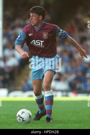 ANDY TOWNSEND ASTON VILLA FC 10 August 1997 Stock Photo