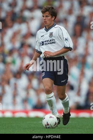 STEPHEN CLEMENCE TOTTENHAM HOTSPUR FC 11 August 1997 Stock Photo