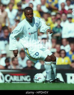 ROD WALLACE LEEDS UNITED FC 11 August 1997 Stock Photo