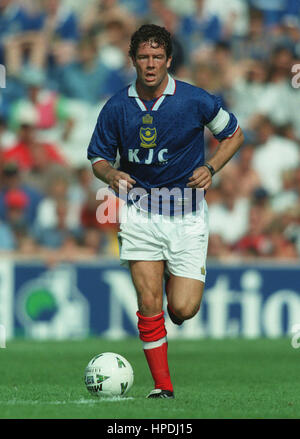 ADRIAN WHITBREAD PORTSMOUTH FC 18 August 1997 Stock Photo