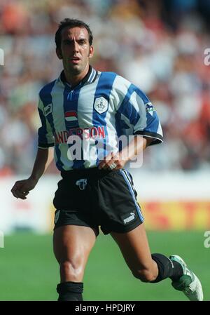 PAOLO DI CANIO SHEFFIELD WEDNESDAY FC 01 September 1997 Stock Photo