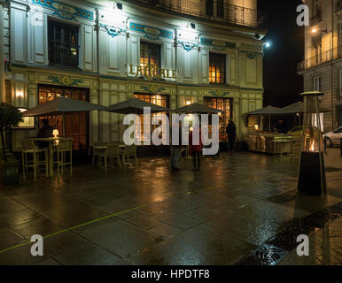 The Brasserie 'La cigale' (Style. Art Nouveau), Place Graslin (fountain decorated with contemporary sculptures), Nantes, France. Stock Photo