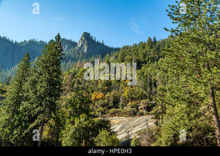 Tunnel View is a scenic overlook on State Route 41 in Yosemite National Park. The iconic and expansive view of Yosemite Valley from the view point hav Stock Photo