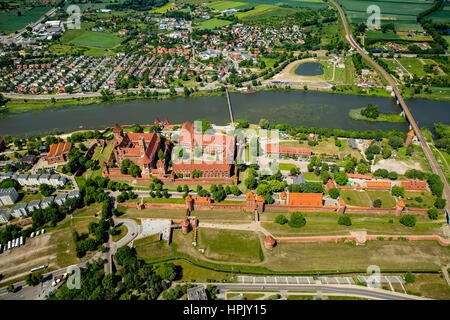 Malbork, Burganlage, Backsteingotik, Fluss Nogat, Stadt Marienburg, Sitz der Hochmeister des Deutschen Ordens, Deutschordensstaat, pomorskie, Polen Stock Photo