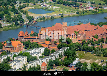 Malbork, Burganlage, Backsteingotik, Fluss Nogat, Stadt Marienburg, Sitz der Hochmeister des Deutschen Ordens, Deutschordensstaat, pomorskie, Polen Stock Photo