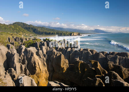 Punakaiki, Paparoa National Park, West Coast, New Zealand. View over Pancake Rocks and the Tasman Sea coast from Dolomite Point. Stock Photo