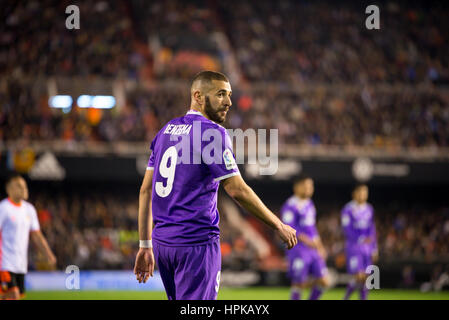 Valencia, Spain. 22nd Feb, 2017. Benzema plays at the La Liga match between Valencia CF and Real Madrid at Mestalla on February 22, 2017 in Valencia, Spain. Credit: Christian Bertrand/Alamy Live News Stock Photo