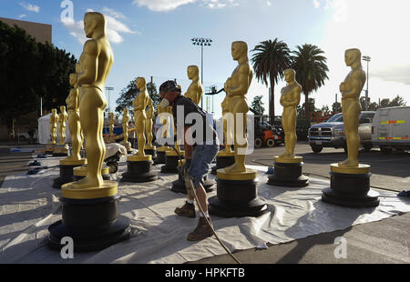 Los Angeles, USA. 22nd Feb, 2017. Statues of the Oscar are seen during the preparations for the 89th Academy Awards in Hollywood, Los Angeles, the United States, Feb. 22, 2017. The 89th Academy Awards, or 'Oscars', will be held on Feb. 26. Credit: Yang Lei/Xinhua/Alamy Live News Stock Photo