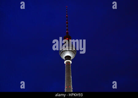 Berlin, Germany. 23rd Feb, 2017. The Alexander TV tower in Berlin, Germany, 23 February 2017. Photo: Maurizio Gambarini/dpa/Alamy Live News Stock Photo