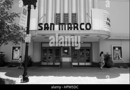 Black and white image of the Art Deco style Vancouver City Hall built ...