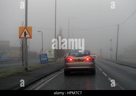 Fog and Ice affected traffic in Canvey Island, Essex and along the A13 into London. Also people going about their day in heavy fog in Victoria Park, Hackney  Featuring: Atmosphere, Weather Photos Where: London, United Kingdom When: 23 Jan 2017 Credit: WEN Stock Photo