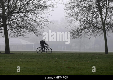 Fog and Ice affected traffic in Canvey Island, Essex and along the A13 into London. Also people going about their day in heavy fog in Victoria Park, Hackney  Featuring: Atmosphere, Weather Photos Where: London, United Kingdom When: 23 Jan 2017 Credit: WEN Stock Photo