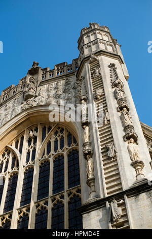 Bath Abbey angels climbing the Jacobs ladder stonework on the West face ...