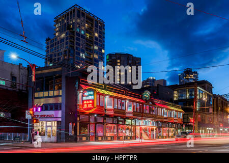 Shallowest commercial building in the world. Sam Kee building, Pender Street, Chinatown, Vancouver, British Columbia, Canada. Stock Photo