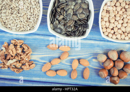 Vintage photo, Inscription Zn, ingredients or products containing zinc and dietary fiber, natural sources of minerals, healthy lifestyle and nutrition Stock Photo