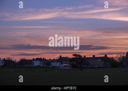 London, UK. 24th Feb, 2017. Sunset over Blackheath, South-East London. Credit: claire doherty/Alamy Live News Stock Photo