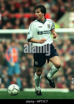 STEPHEN CLEMENCE TOTTENHAM HOTSPUR FC 12 January 1998 Stock Photo